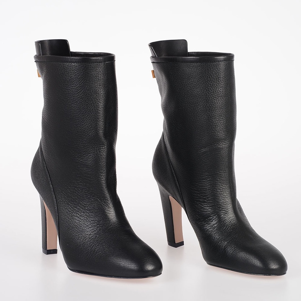 NWOT Stuart Weitzman Brooks Boots